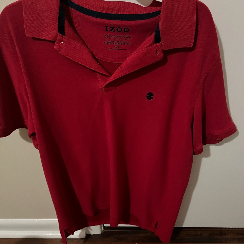Izod Red Men’s pullover size Small Brand New no tags